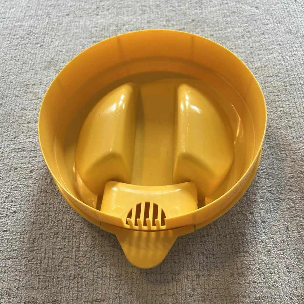 Mr Coffee Iced Tea Maker TM3 Replacement 3 Quart Qt Yellow Pitcher Lid Only